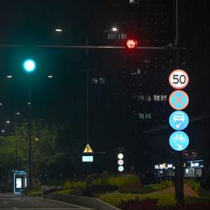 Solar Powered LED Flashing Traffic Signs